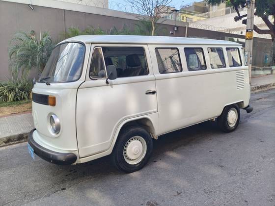 VOLKSWAGEN KOMBI 1.6 STD 8V GASOLINA 3P MANUAL VOLKSWAGEN KOMBI 1.6 STD 8V GASOLINA 3P MANUAL